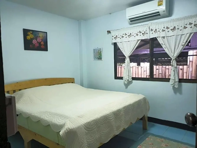 Standard Quadruple room with garden view