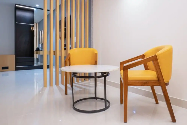 Standard Club room