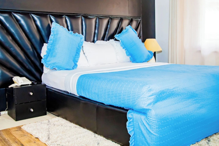 Net Luna Villa Hotel and Tours