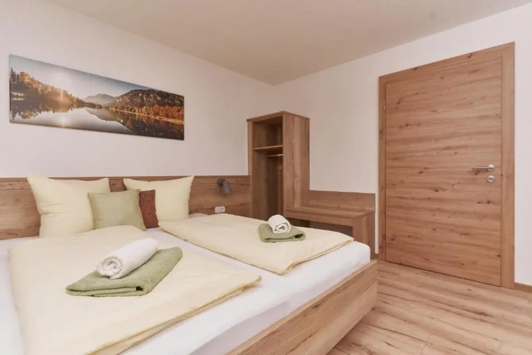 2 Bedrooms Apartment
