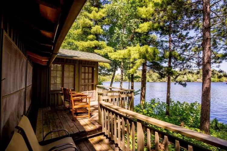 2 Bedrooms Cottage