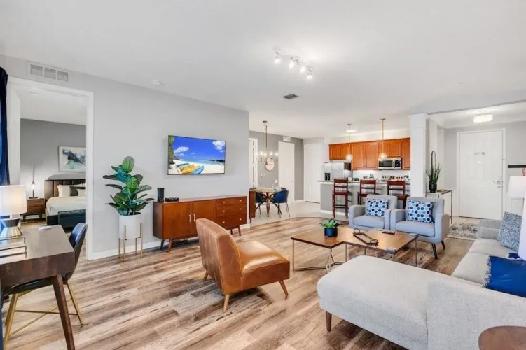 Vista Cay Magic 3 Bedroom Condo by RedAwning