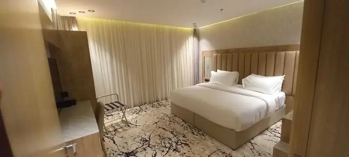 Hyatt Town 2