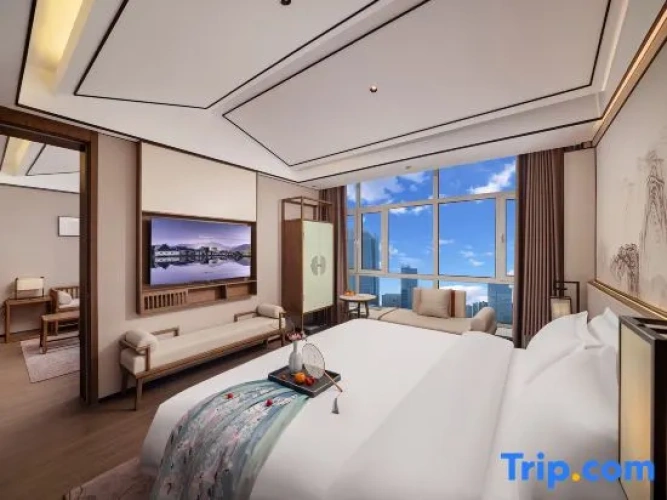 1 Bedroom Premier Double Suite