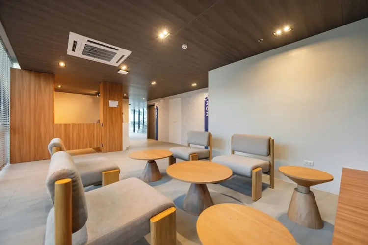 Kokotel Cebu Adira