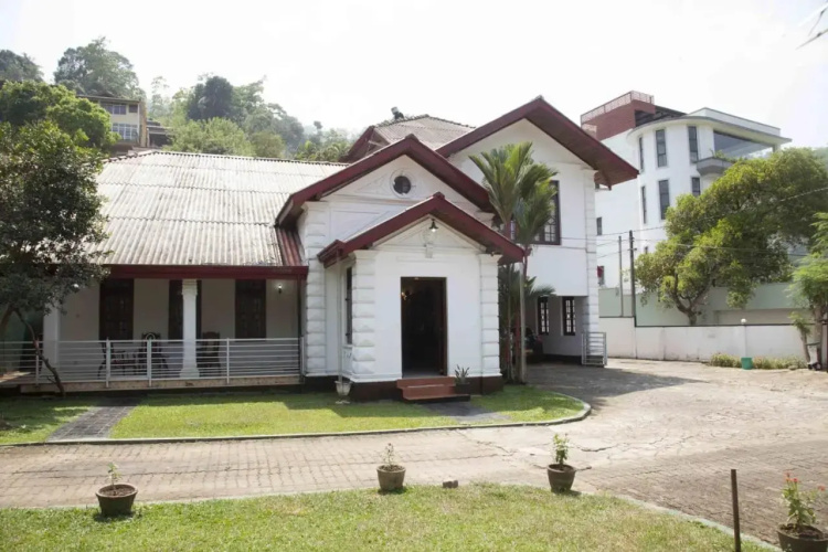 The Sovereign Kandy