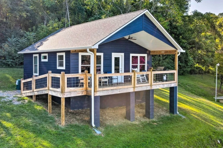 2 Bedrooms Cottage