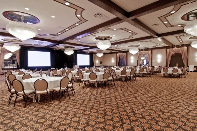 Crowne Plaza Edmonton Lacombe photo 13
