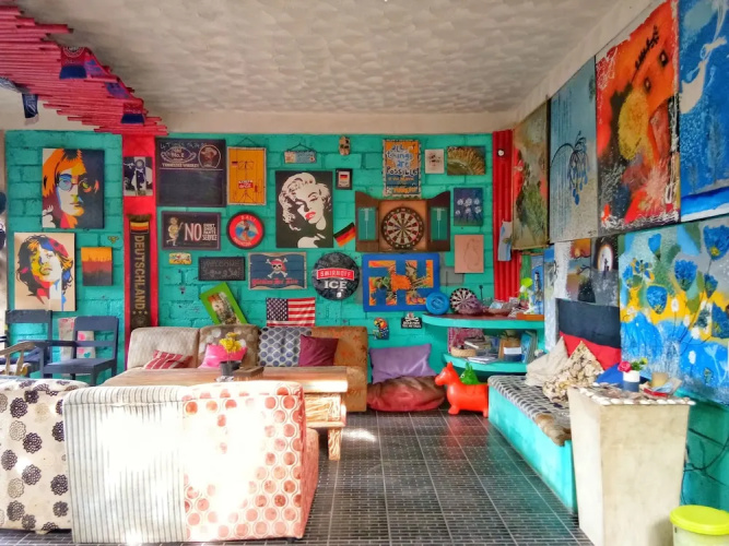 Rumah Warna