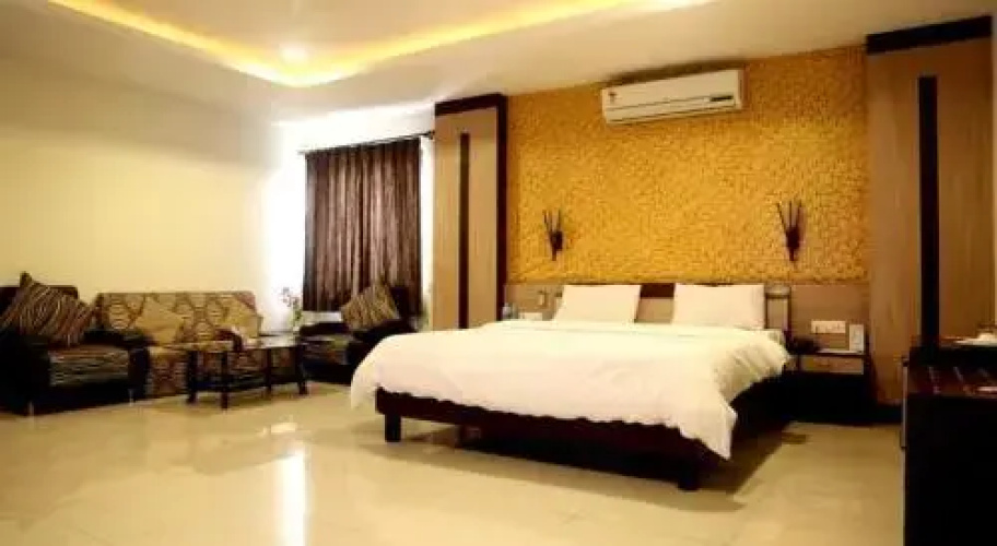 Hotel Ronak Plaza