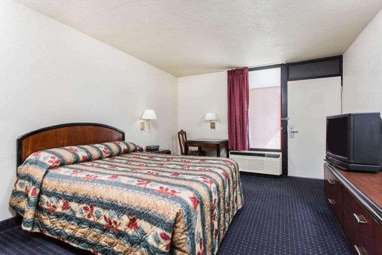 Knights Inn Virginia Beach at Lynnhaven Parkway photo 7