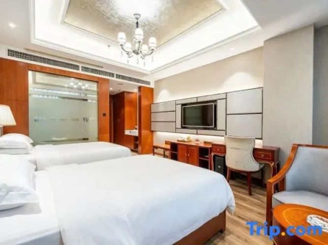 Standard room with river view
