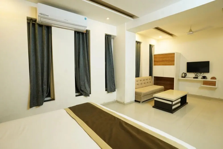 Hotel Grand Maratha