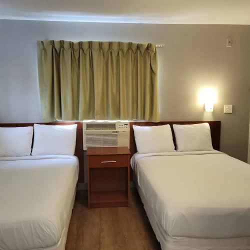Deluxe Quadruple Suite
