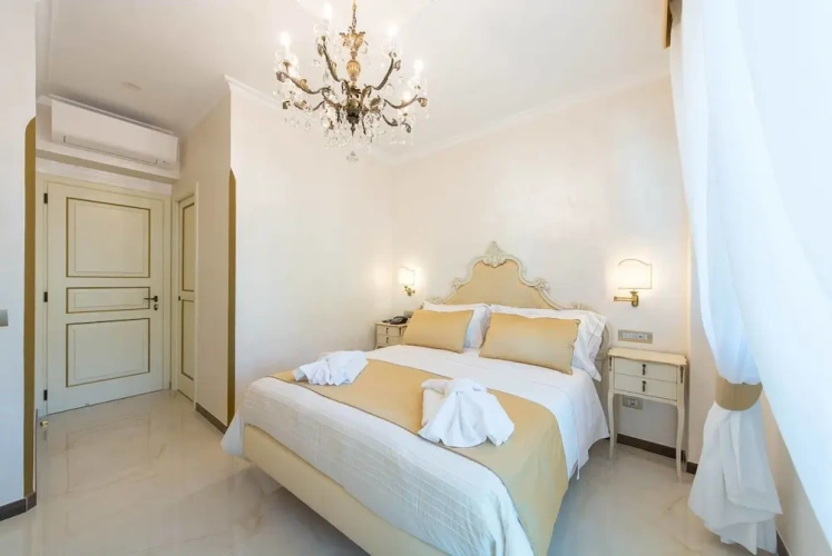 Superior Double room with balcony and with sea view
