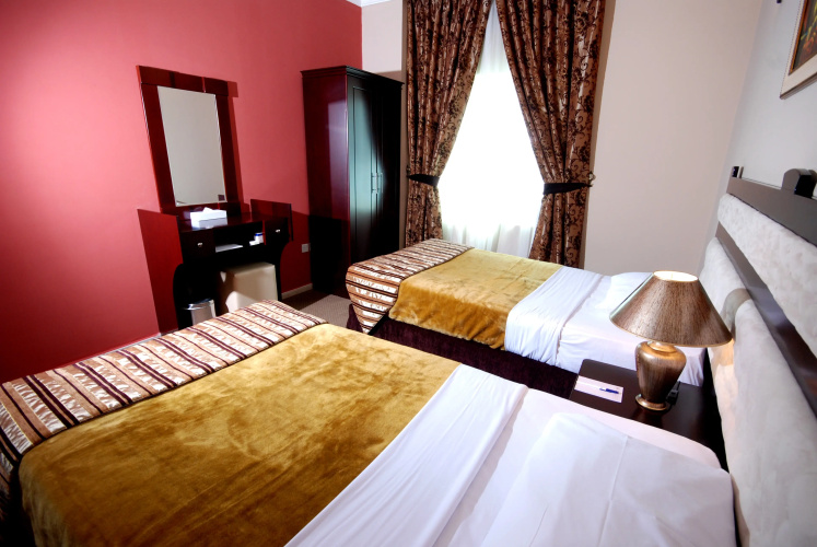 Al Bustan Tower Hotel Suites