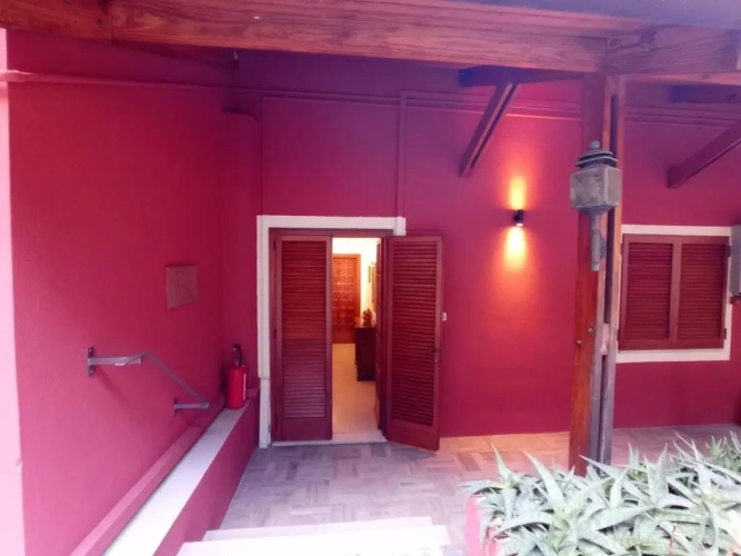 2 Bedrooms Cottage