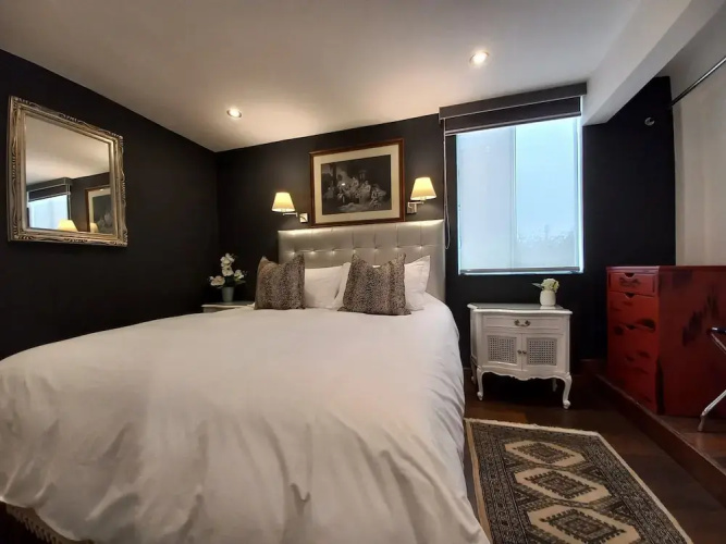 Ana Frank Boutique Hotel