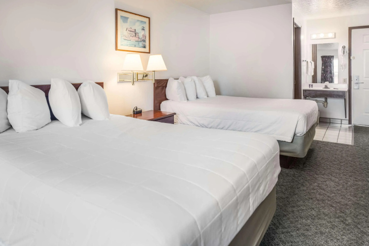 Knights Inn Sandusky OH