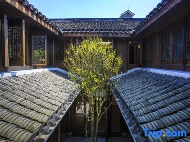 Nantang Yueju Hotel
