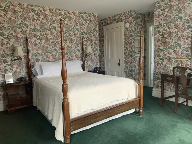 West Lane Inn