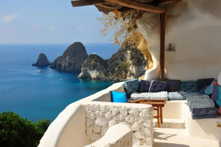 Casa Mita