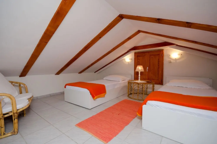 House VILLA BARETIC