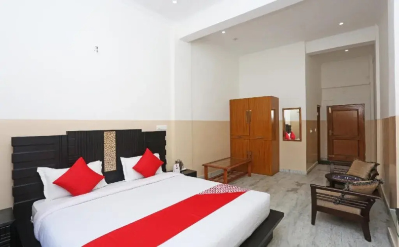 Hotel Jay Continental By OYO Rooms