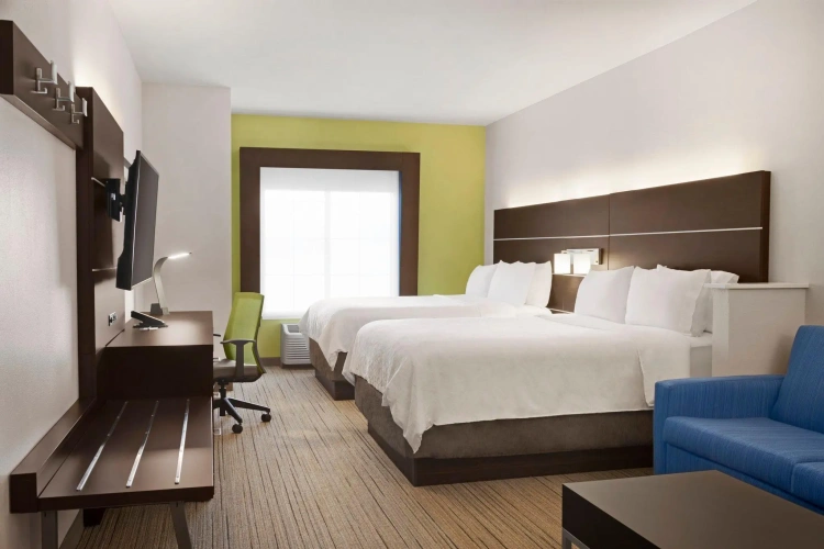 Quadruple Suite