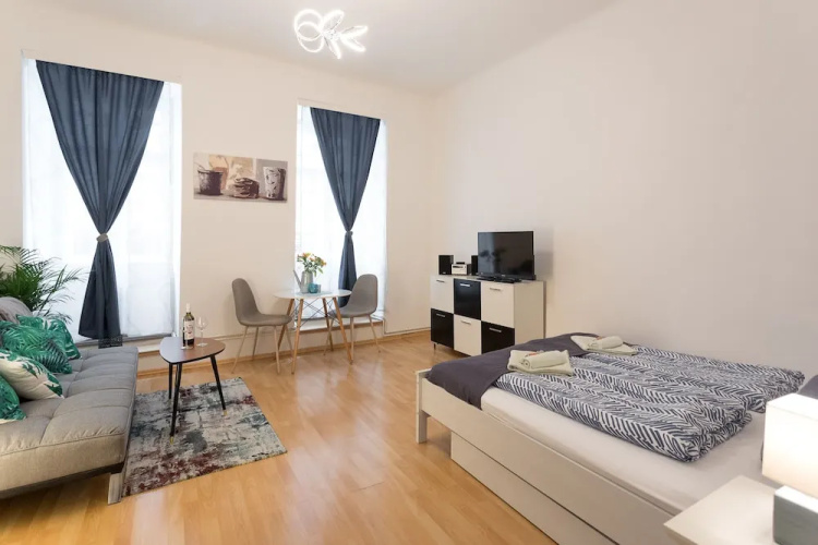 30 sqm Studio Near Danube