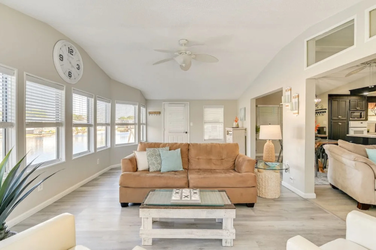 Deck & Pool Access: Myrtle Beach Getaway