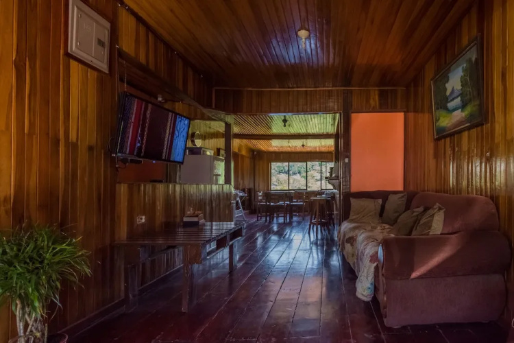 Que Tuanis Hostel Monteverde