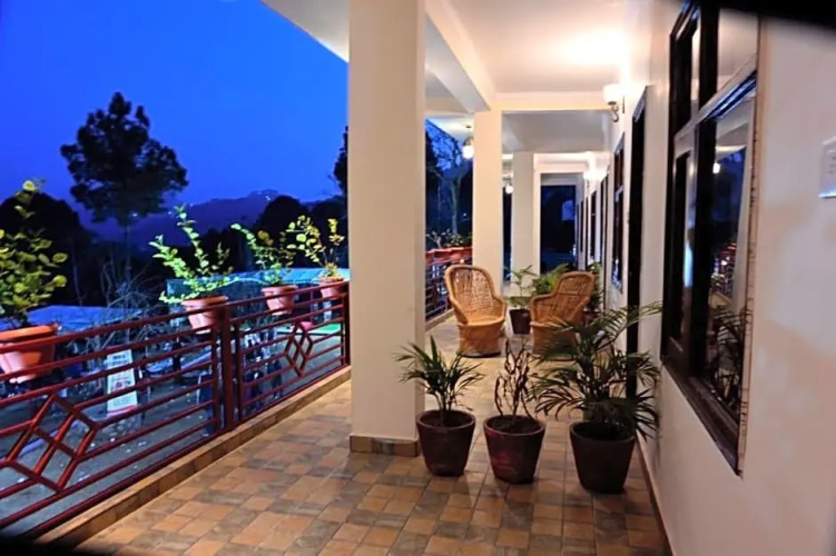 kasauli nature inn