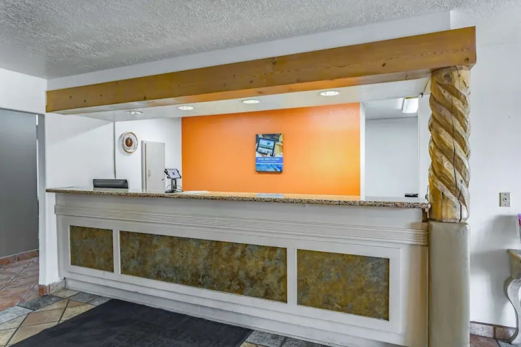 Motel 6 Santa Fe Central