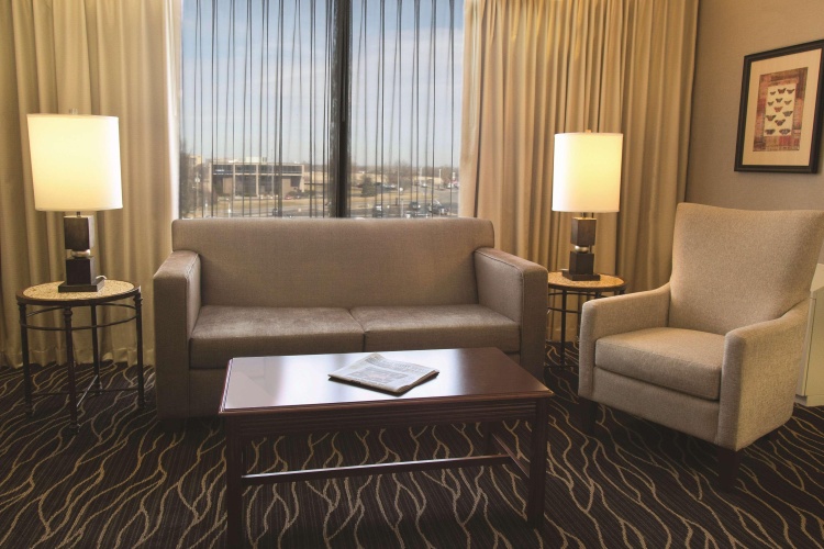Hilton Kansas City Airport photo 8