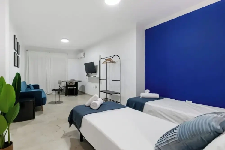 Standard Double room with city view