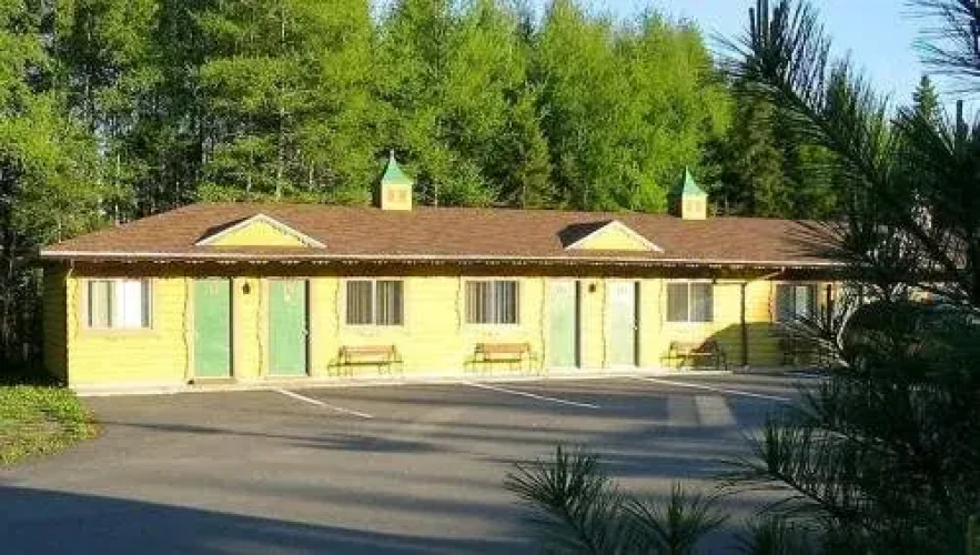 Les Jardins Inn