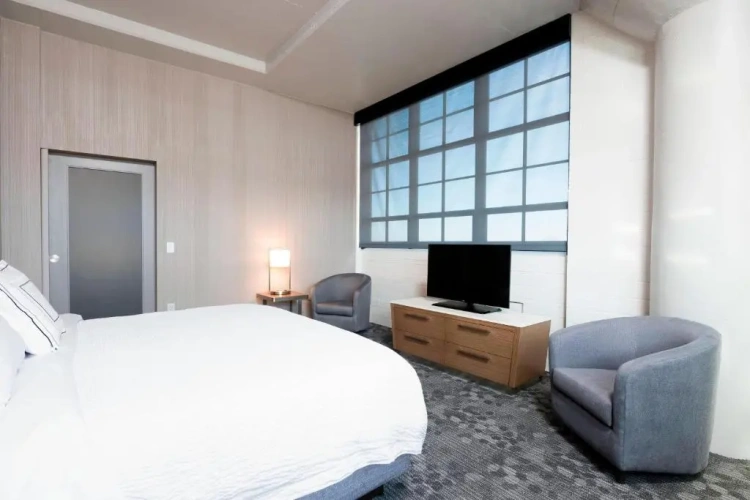 Deluxe Double Suite