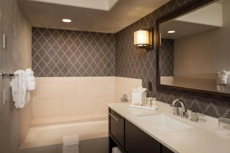 Premier Quadruple Junior Suite