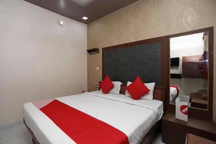 Glorify Stay2 by OYO Rooms