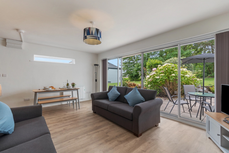 14 Coedrath Park