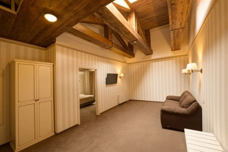 Premier Geneva Hotel