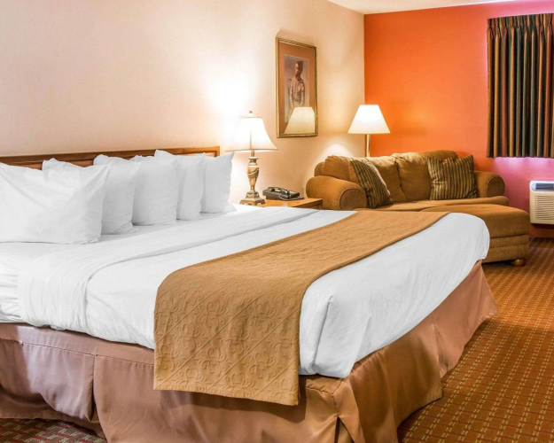 Quality Inn Saint Ignace I-75