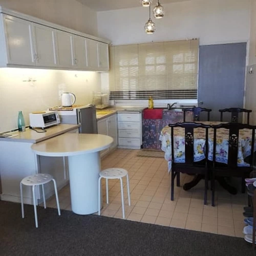 3 Bedrooms Bungalow with land view