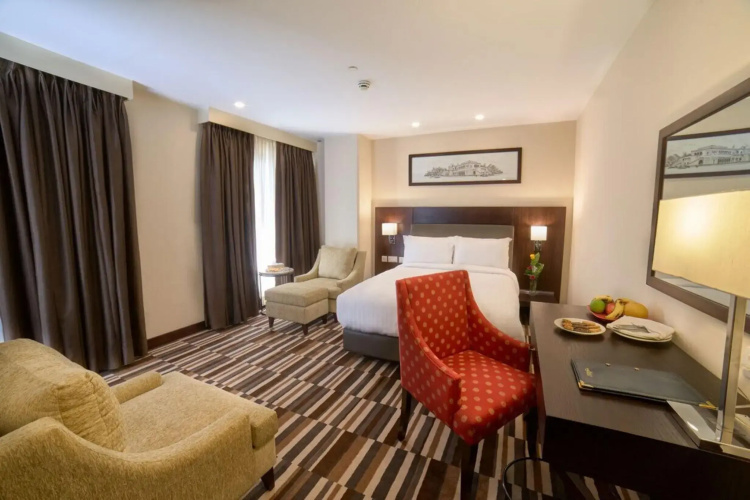 Avari Xpress Gulberg