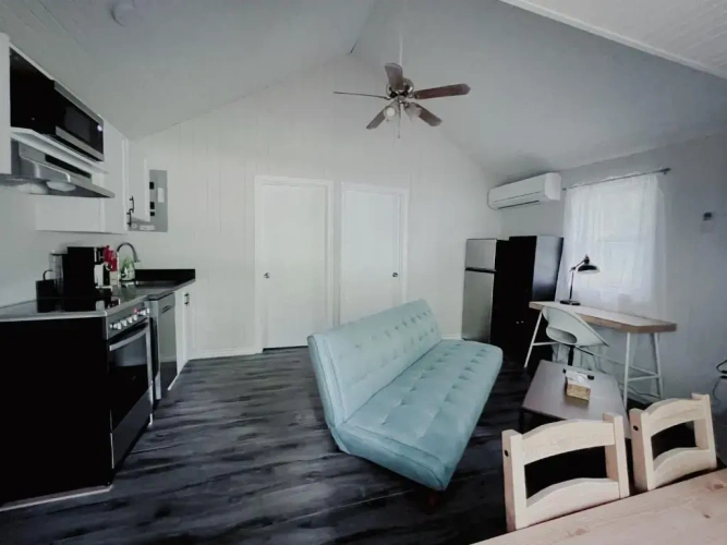 2 Bedrooms Cottage