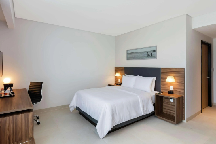 Fiesta Inn Express Cancún Cumbres