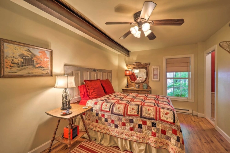 4 Bedrooms Cottage
