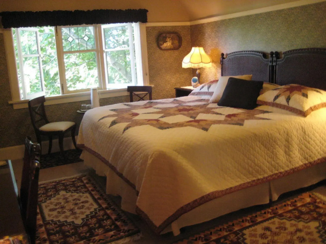 Point Grey Guest House