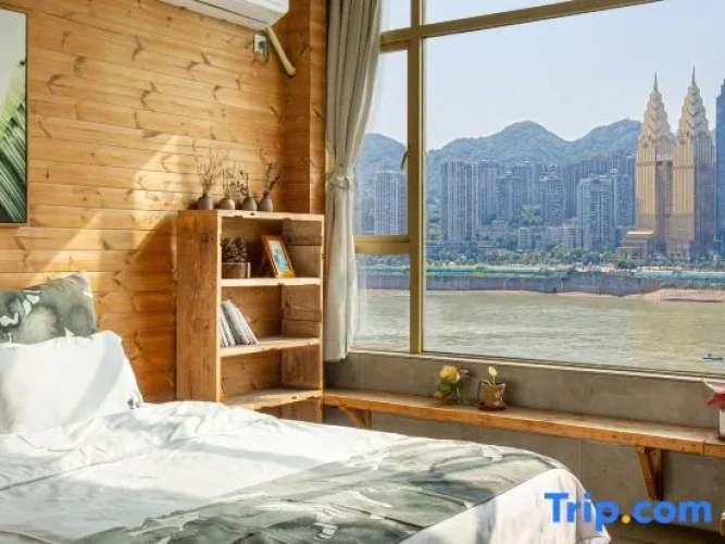 Standard Double room with river view